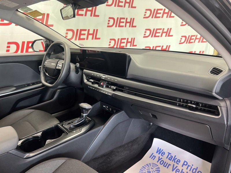 Certified 2025 Kia K4 FWD image 13