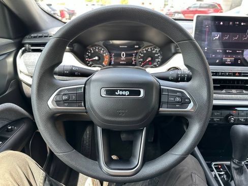 Used 2023 Jeep Compass Sport AWD/4WD image 28