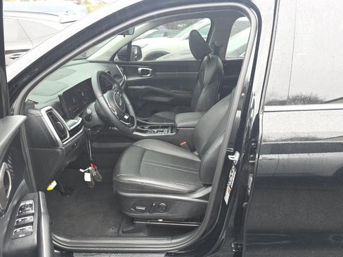 Used 2024 Kia Sorento S w/ Panoramic Sunroof Package AWD/4WD image 8