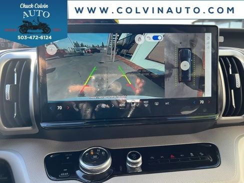 New 2025 Ford Expedition Active image 19