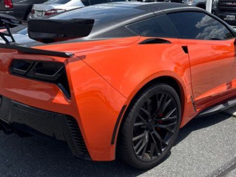 Used 2019 Chevrolet Corvette Z06 RWD image 10