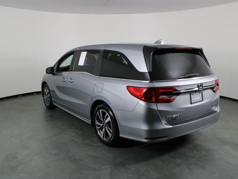 Used 2022 Honda Odyssey Touring image 3