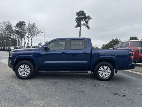 Used 2022 Nissan Frontier SV image 7