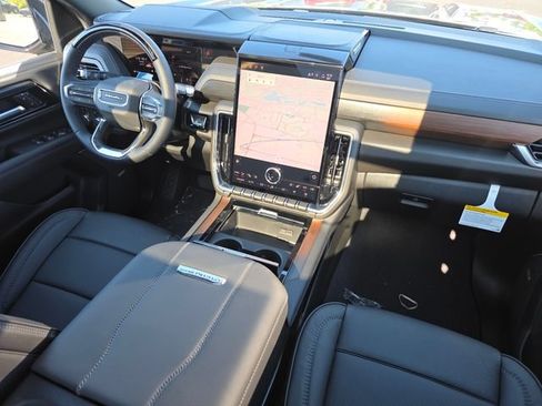 New 2026 GMC Yukon Denali w/ Denali Reserve Package AWD/4WD image 25