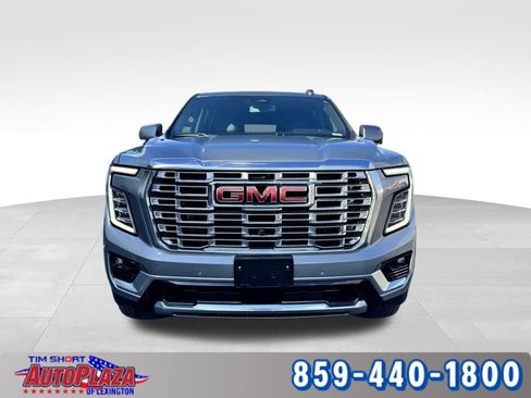 Used 2025 GMC Yukon XL Denali AWD/4WD image 7