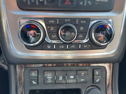 Used 2014 GMC Acadia Denali image 13