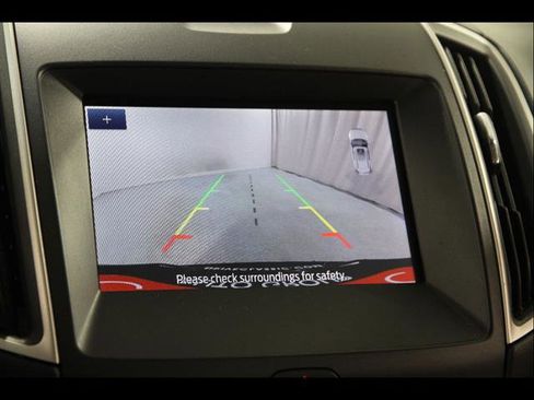 Used 2020 Ford Edge SEL w/ Cold Weather Package image 15