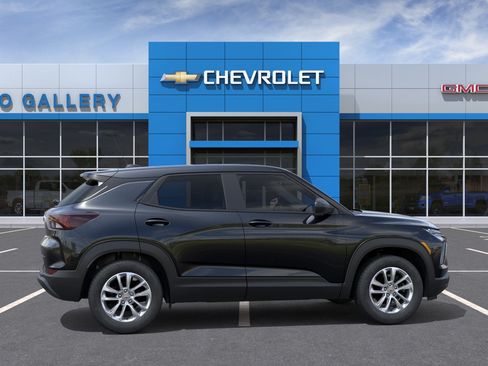 New 2026 Chevrolet TrailBlazer LS w/ LS Convenience Package FWD image 6