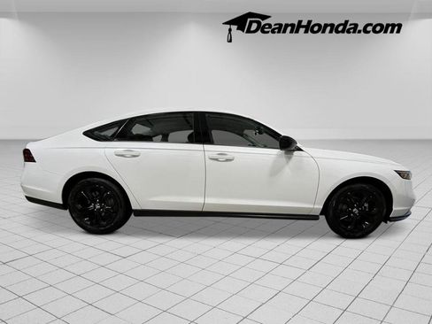 New 2025 Honda Accord SE image 7