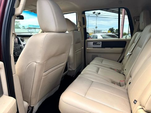 Used 2015 Ford Expedition XLT w/ Equipment Group 202A image 7