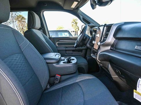 New 2026 RAM 2500 Big Horn AWD/4WD image 20
