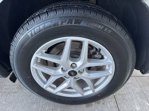 Certified 2023 Ford Edge SEL w/ Convenience Package image 19