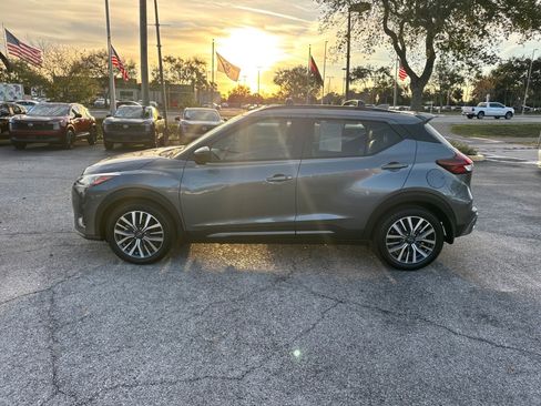 Certified 2024 Nissan Kicks SR w/ SR Premium Package image 9