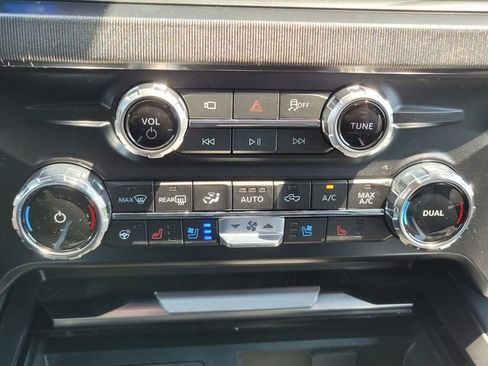 New 2025 Ford F250 Platinum w/ Tremor Off-Road Package image 9