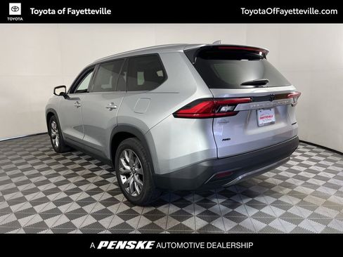 Used 2024 Toyota Grand Highlander Limited image 16