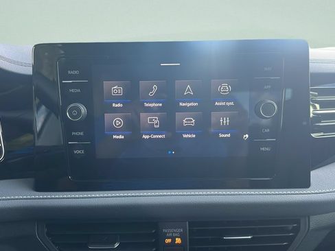 Certified 2026 Volkswagen Jetta SEL FWD image 20