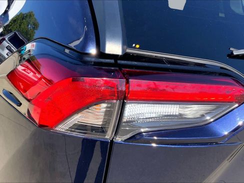 Used 2024 Toyota RAV4 XLE FWD image 27