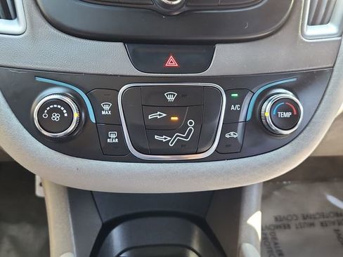 Used 2017 Chevrolet Malibu LS w/ LPO, Convenience Package 2 FWD image 40