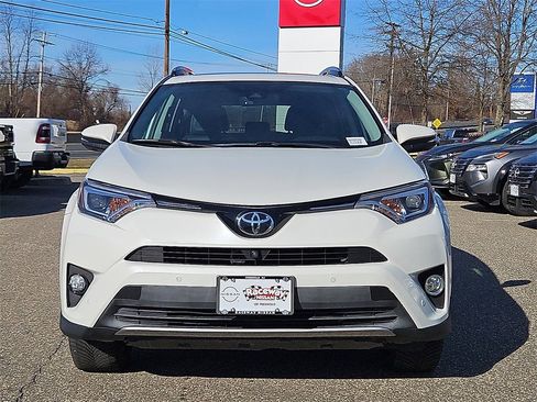 Used 2017 Toyota RAV4 Limited image 3