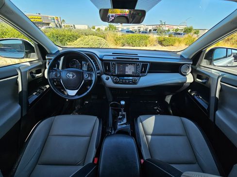 Used 2018 Toyota RAV4 Limited w/ Advanced Technology Package FWD image 21