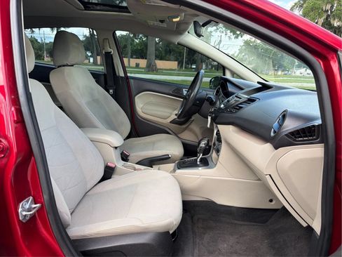 Used 2015 Ford Fiesta SE FWD image 36