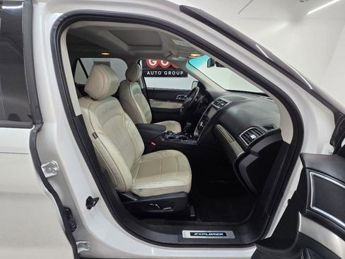 Used 2016 Ford Explorer Platinum AWD/4WD image 21