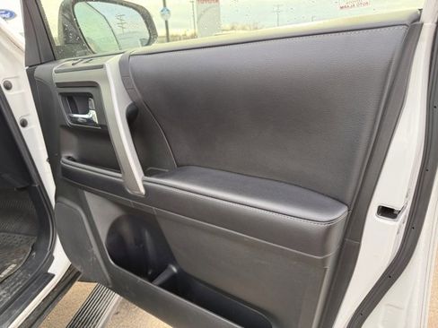 Used 2018 Toyota 4Runner SR5 image 26