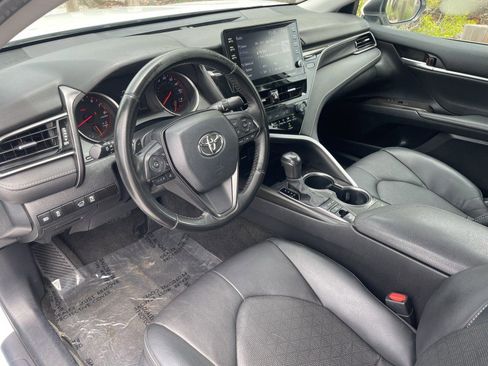 Used 2023 Toyota Camry XSE FWD image 10