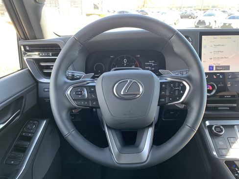 Certified 2026 Lexus GX 550 w/ Accessory Package (2T) image 18