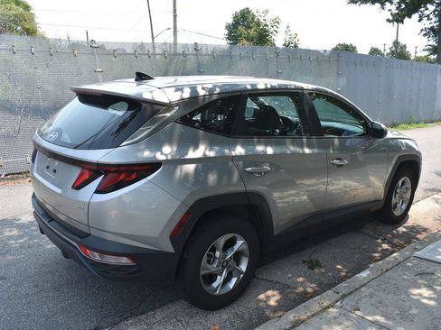 Used 2022 Hyundai Tucson SE AWD/4WD image 5