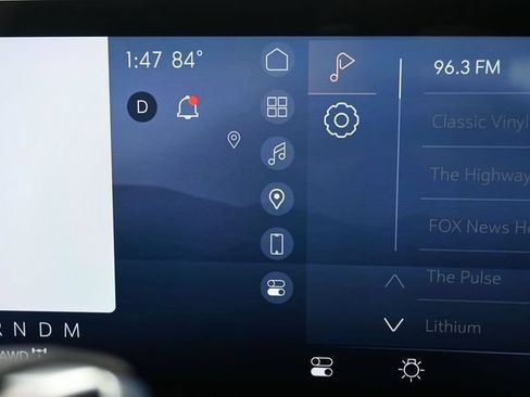 Used 2024 Buick Envision Preferred AWD/4WD image 24