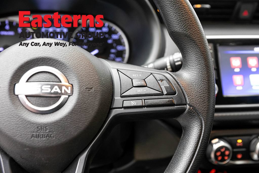 Used 2023 Nissan Kicks S FWD image 15