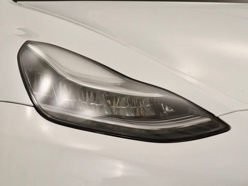 Used 2023 Tesla Model Y Long Range AWD/4WD image 9