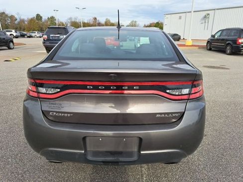 Used 2015 Dodge Dart SXT image 10