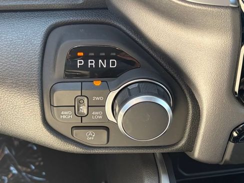 New 2026 RAM 1500 Express AWD/4WD image 22