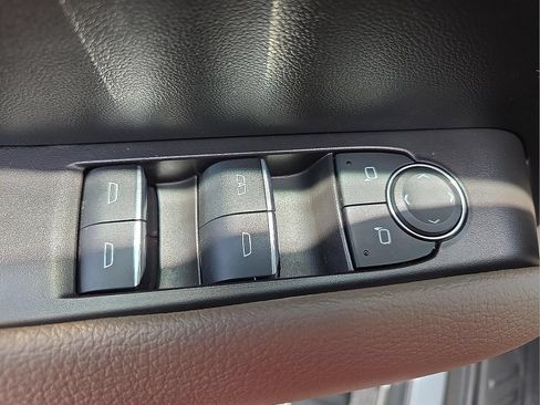 Used 2024 GMC Canyon Denali AWD/4WD image 15