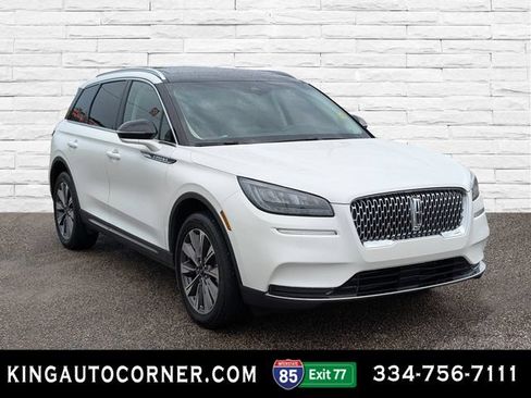 Used 2022 Lincoln Corsair Reserve w/ Elements Package FWD image 3