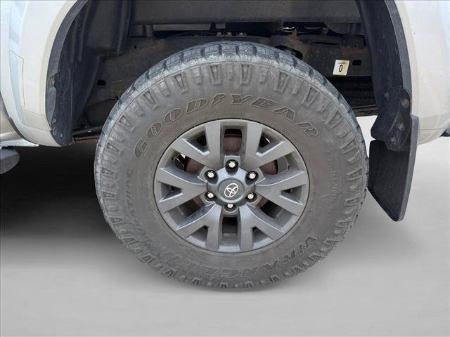 Used 2023 Toyota Tacoma SR5 RWD image 22