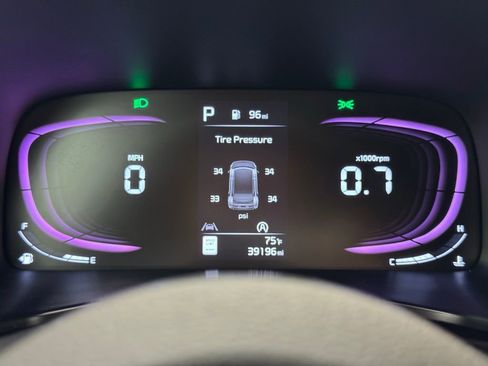 Used 2025 Kia Soul LX w/ LX Technology Package image 20