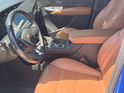 Used 2021 Cadillac XT4 Premium Luxury AWD/4WD image 15