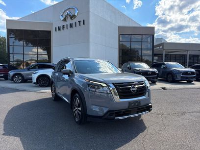 Used 2023 Nissan Pathfinder Platinum w/ Cargo Package
