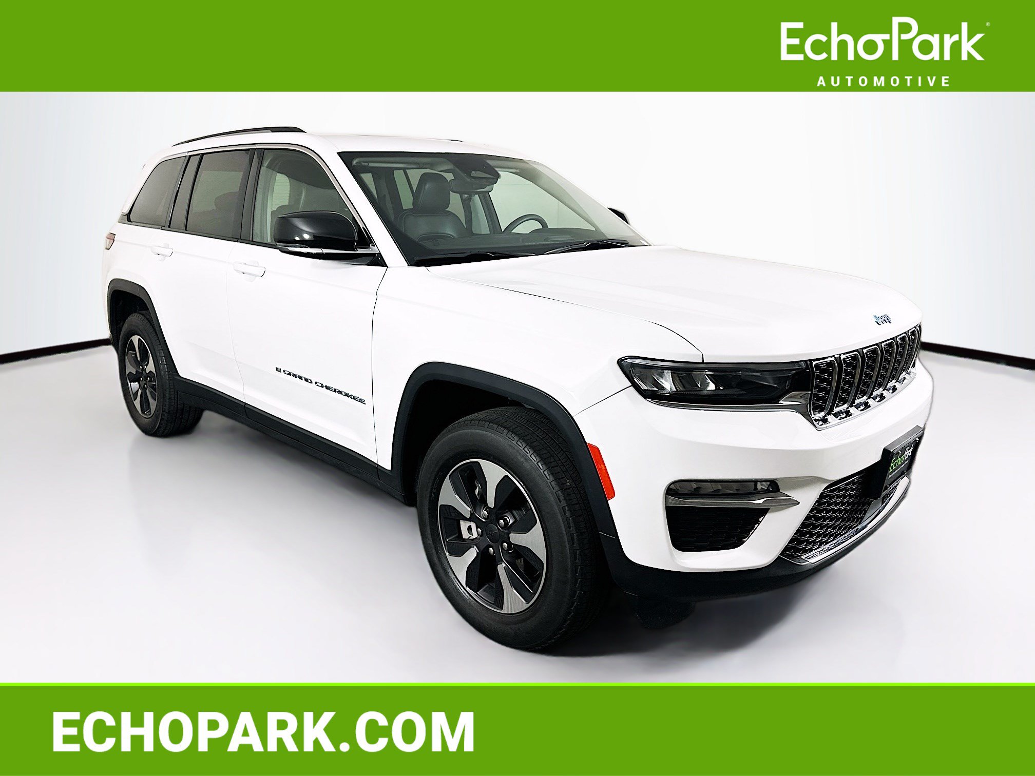 Used 2023 Jeep Grand Cherokee 4WD 4xe image 1