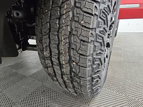 New 2026 GMC Canyon Elevation w/ Convenience Package image 45