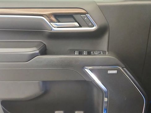 Used 2023 Chevrolet Silverado 1500 LT Trail Boss w/ LT Trail Boss Premium Package image 32