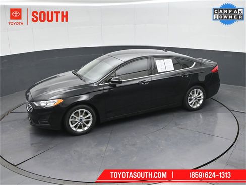 Used 2019 Ford Fusion SE image 44