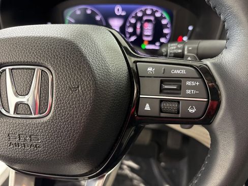 Used 2024 Honda Accord Touring image 25