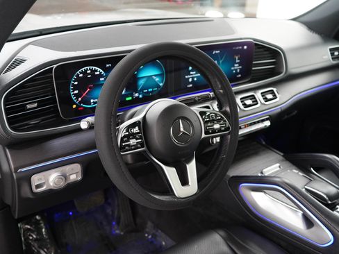Used 2020 Mercedes-Benz GLS 450 4MATIC image 23