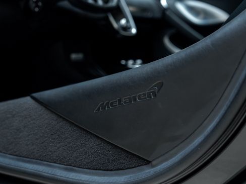 Used 2023 McLaren GT RWD image 31