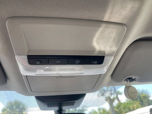Used 2025 Nissan Sentra SV FWD image 21