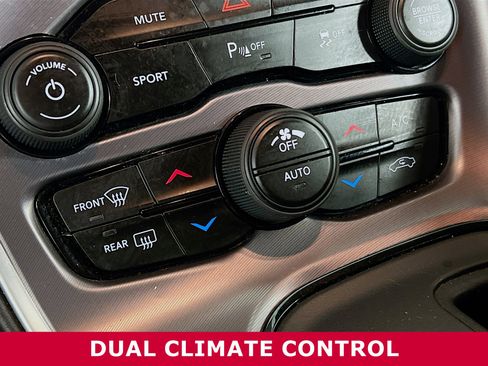 Used 2020 Dodge Challenger R/T image 10